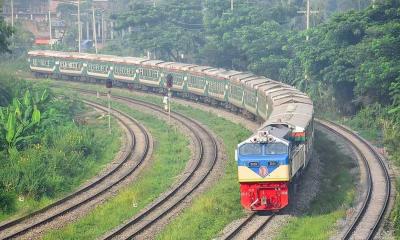 ২ ঘণ্টা পর সারাদেশের সঙ্গে উত্তরাঞ্চলের ট্রেন চলাচল স্বাভাবিক