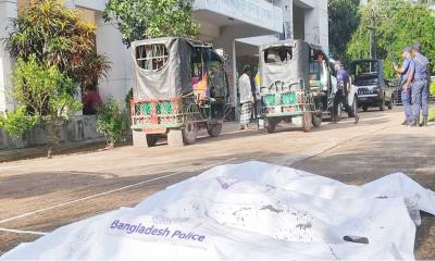 মালয়েশিয়াগামী ট্রলার ডুবি: আরও দুই তরুণীর মরদেহ উদ্ধার