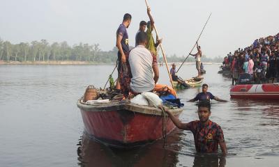 পঞ্চগড়ে নৌকাডুবি: নিখোঁজদের উদ্ধারে পঞ্চম দিনে অভিযান চলছে