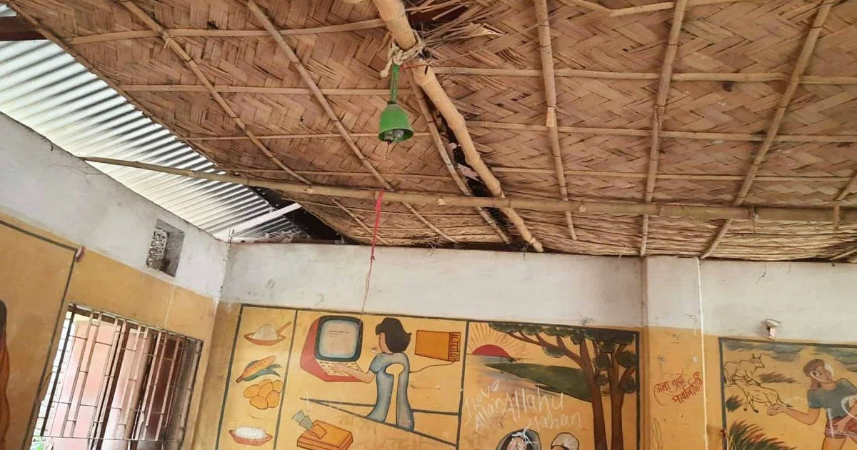 পরিত্যক্ত কক্ষে এসএসসি পরীক্ষা, মাথায় ফ্যান পড়ে পরীক্ষার্থী আহত