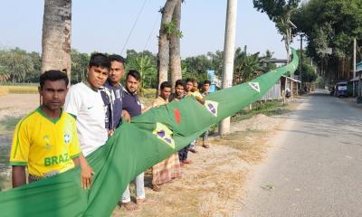 সাতক্ষীরায় উড়ছে ব্রাজিলের ১১০ হাত  পতাকা