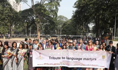 ভাষা শহীদদের প্রতি শ্রদ্ধা জানালেন দেশ-বিদেশের শতাধিক শিল্পী