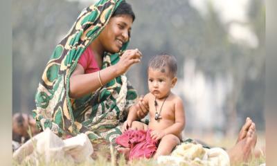 শীতে রোদ পোহানো যে কারণে জরুরি