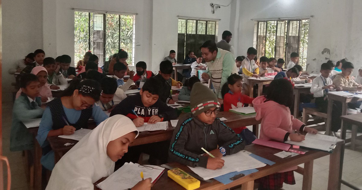 লক্ষ্মীপুরে ওয়ামী বৃত্তি পরীক্ষা সম্পন্ন