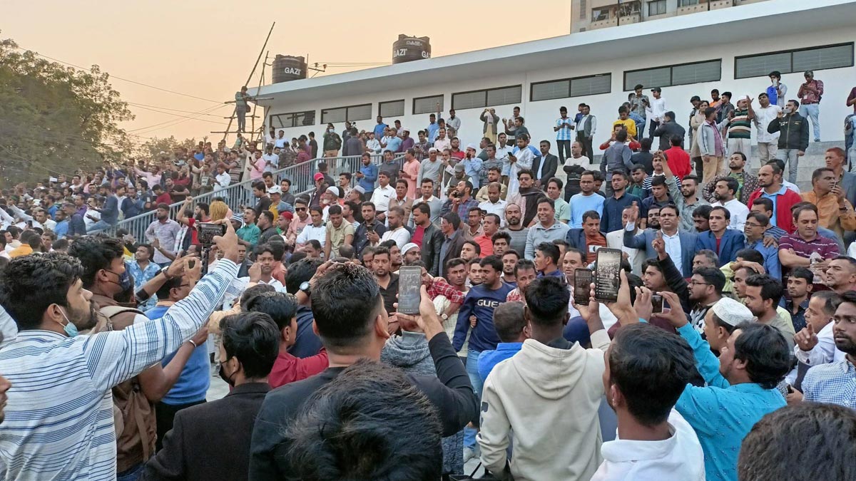 গোলাপবাগ মাঠে বিএনপির নেতাকর্মীরা