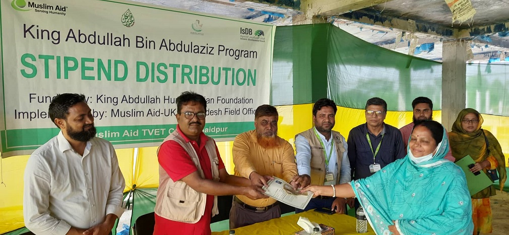 সৈয়দপুরে মুসলিম এইডের প্রশিক্ষণার্থীদের মাঝে সনদপত্র ও ভাতার অর্থ বিতরণ