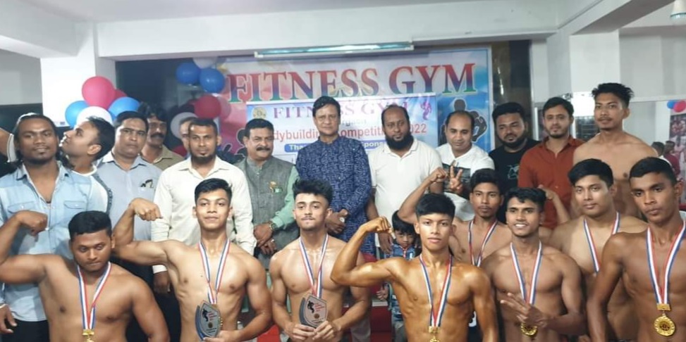 ঠাকুরগাঁওয়ে বডি বিল্ডার প্রতিযোগিতা অনুষ্ঠিত