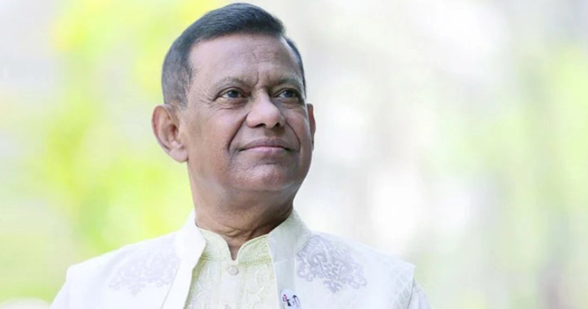 সুপ্রিম কোর্টের বিচারপতি মানিকের গাড়িতে হামলা