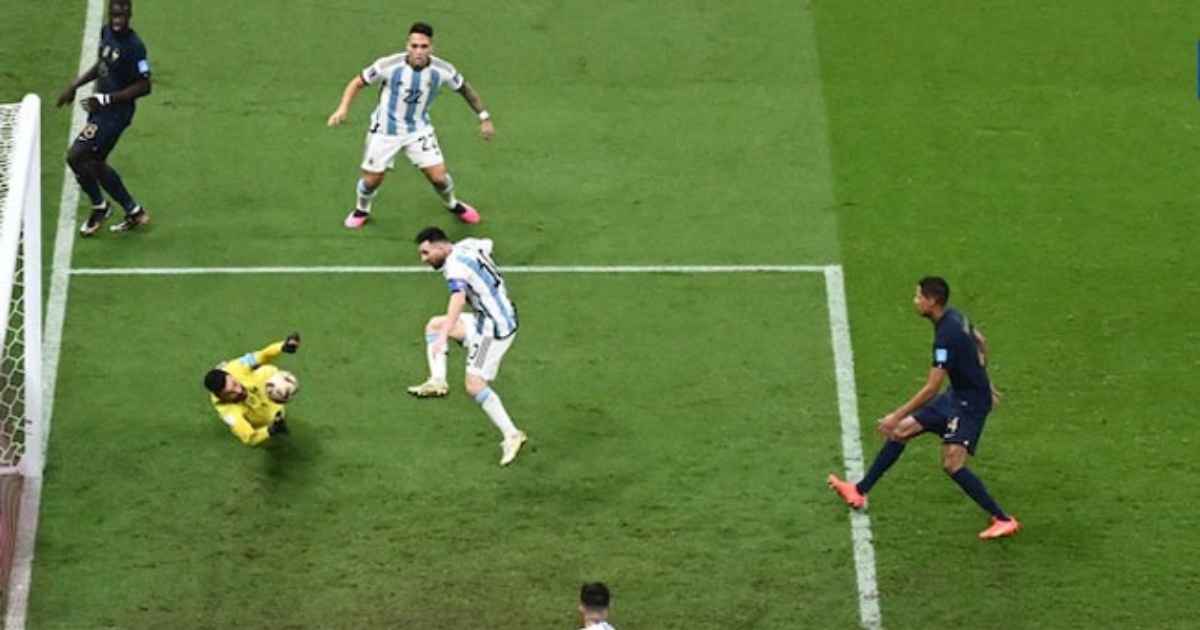 মেসির গোল : বিশ্বকাপ ফাইনালে ভুল করার কথা স্বীকার করলেন রেফারি