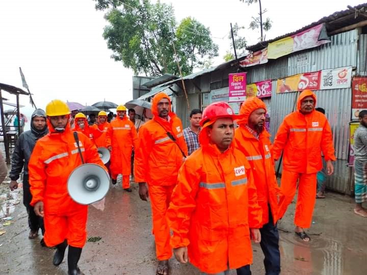 লক্ষ্মীপুরের উপকূলীয় অঞ্চলে ৭ নম্বর স্থানীয় বিপদ সংকেত