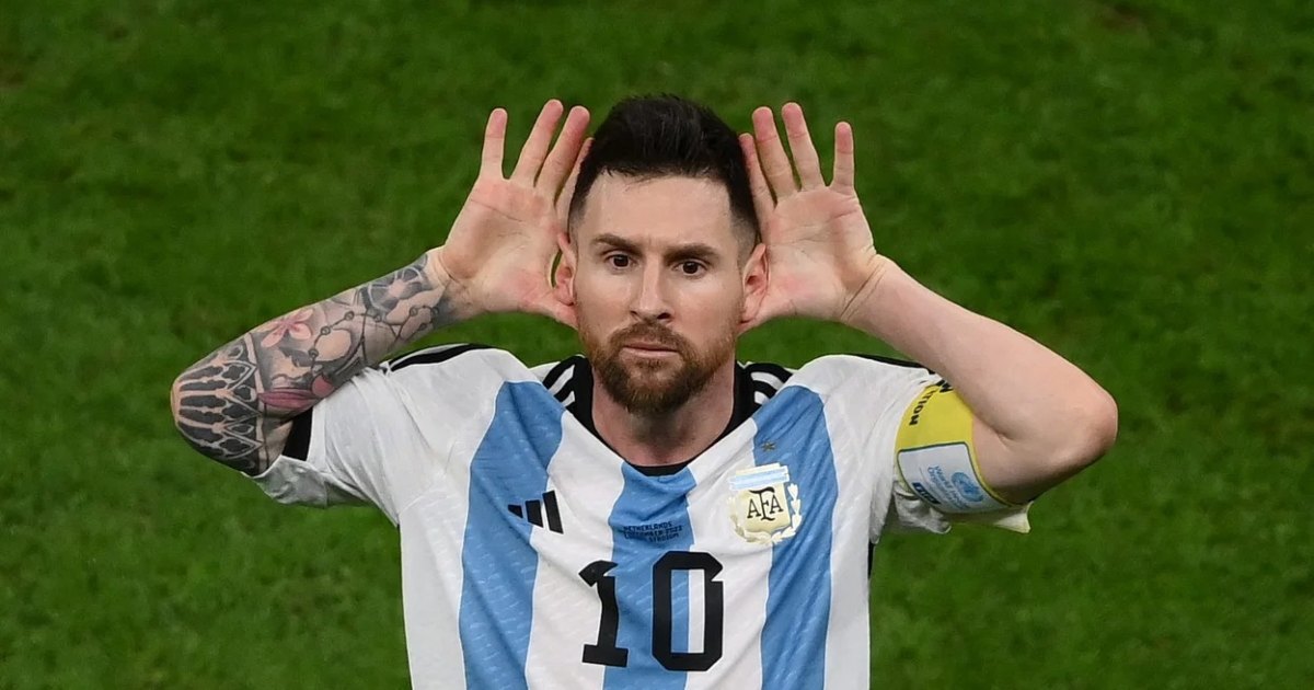 স্পেনের হয়ে খেলাতে সব প্রস্তাব প্রত্যাখ্যান করেছি শুধু দেশকে ভালোবাসি বলে: মেসি