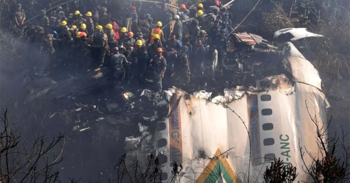প্রত্যক্ষদর্শীদের বর্ণনায় নেপালের বিমান দুর্ঘটনা