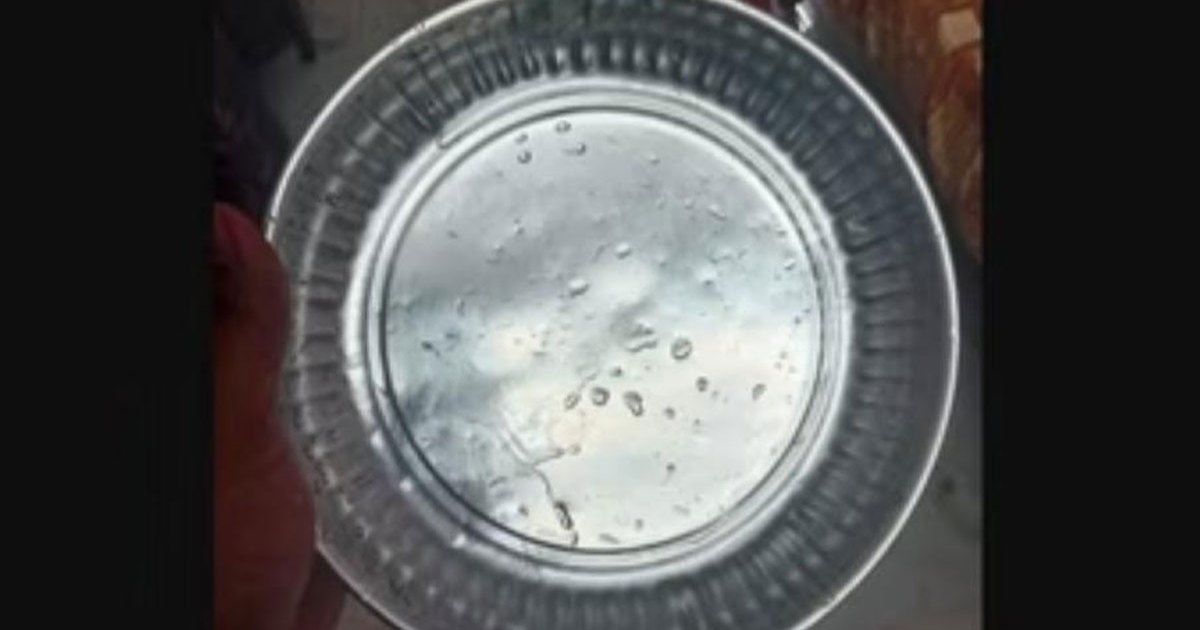 ২৪ বছর একই থালায় খাবার খেয়েছেন মা, কেন? মৃত্যুর পর জানলেন ছেলে