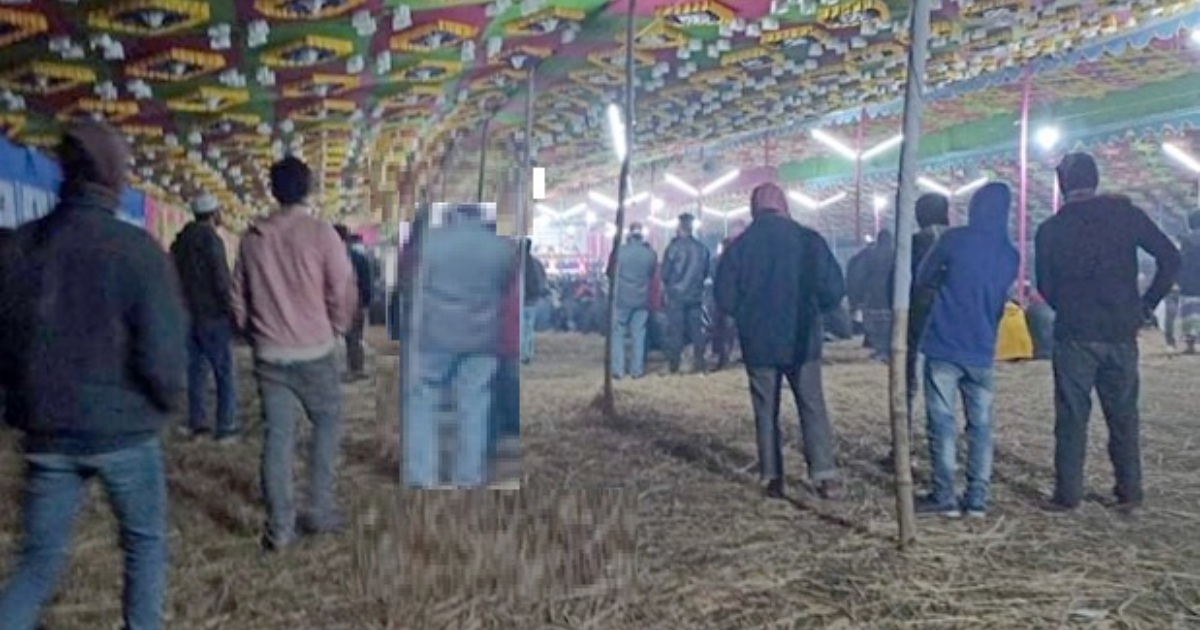 হবু স্ত্রীর সঙ্গে ফোনে কথা বলার সময় মাহফিলের তারে জড়িয়ে যুবক নিহত