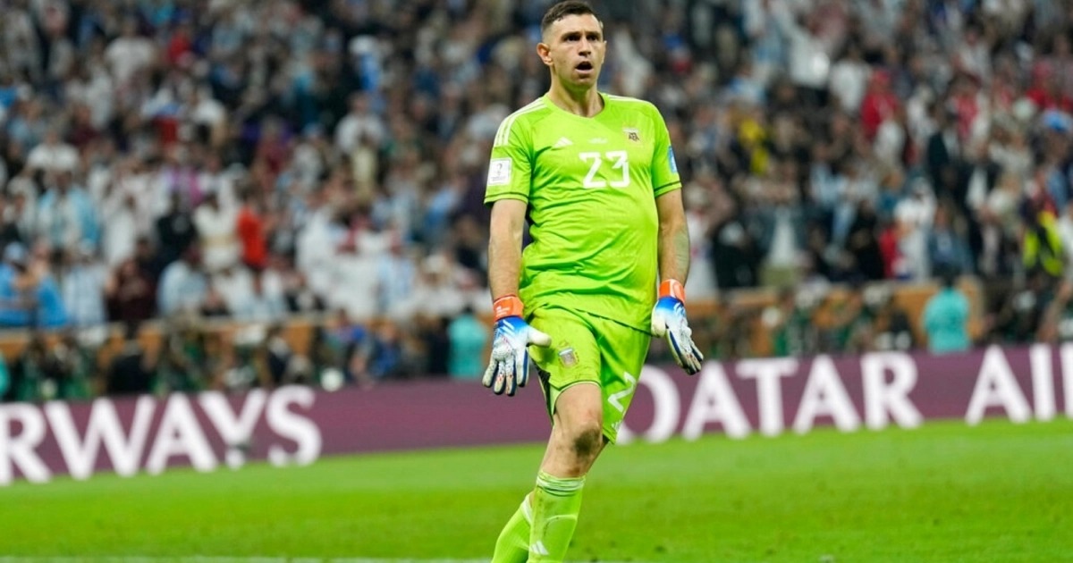 মার্টিনেজের কারণে নিয়ম বদলে ফেলছে ফিফা