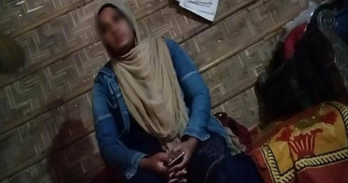 বিয়ের দাবিতে ভাগিনা সাদ্দামের বাড়িতে মামির অবস্থান