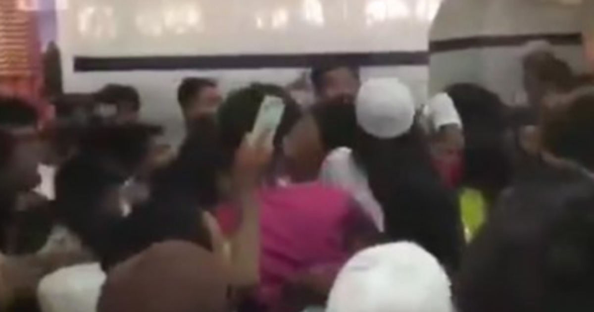 মাদকের বিরুদ্ধে কথা বলায় ইমামকে উলঙ্গ করে মারধর ও ভিডিও ধারণ, আ.লীগ নেতা গ্রেপ্তার