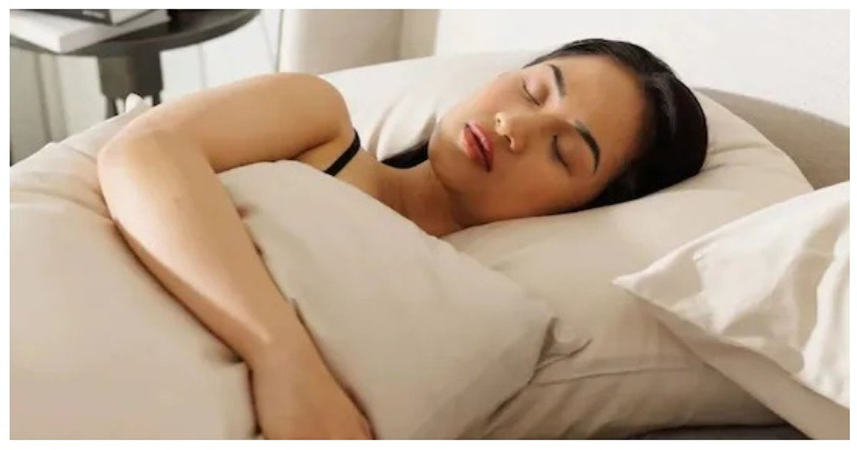 বিছানায় শুয়ে টিভি দেখা চাকরি, বেতন প্রায় ১৯ লাখ টাকা