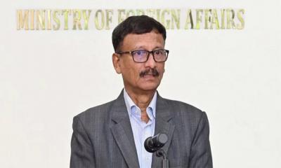 শেখ হাসিনাকে ফেরাতে আলোচনা হলেও তা চূড়ান্ত কিছু নয়: পররাষ্ট্র উপদেষ্টা