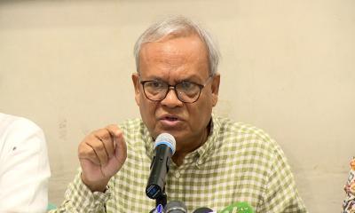 উপদেষ্টা আসিফের কথাবার্তায় ভারসাম্যহীনতা রয়েছে: রিজভী