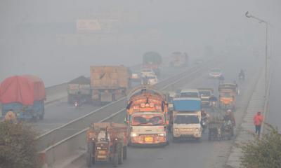 লাহোরে জরুরি অবস্থা জারি