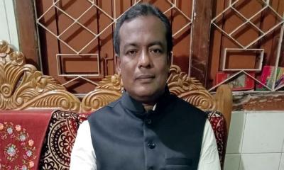 ভিজিএফের চাল উদ্ধারের ঘটনায় ইউপি চেয়ারম্যান গ্রেফতার