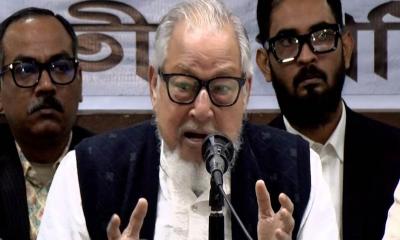 ডিসেম্বরের মধ্যে নির্বাচনে বাঁধা কোথায়: নজরুল ইসলাম খান