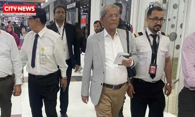 চোখের চিকিৎসায় ব্যাংকক গেলেন মির্জা ফখরুল