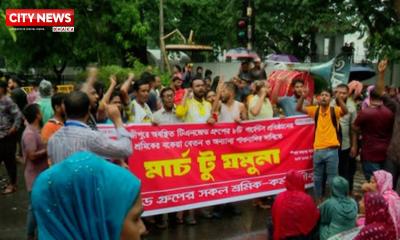 বেতন-ভাতার দাবিতে গার্মেন্টস শ্রমিকদের কাকরাইল মোড় অবরোধ