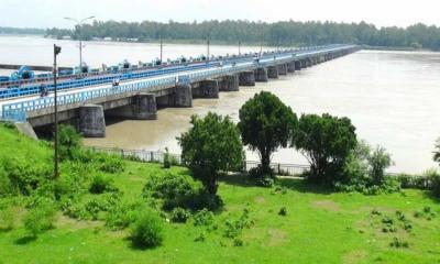 তিস্তায় আরও ২ খাল খনন, উদ্বেগ বাড়ছে ঢাকার