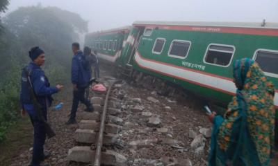 সাড়ে ১৫ ঘণ্টা পর ঢাকা-ময়মনসিংহ রেল চলাচল স্বাভাবিক