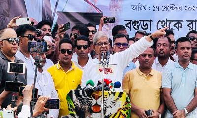 রোডমার্চে নেতাকর্মীদের ওপর ক্ষোভ ঝাড়লেন মির্জা ফখরুল