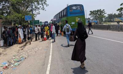 ঈদযাত্রায় বাসে ৬০০ টাকার ভাড়া ১১০০  টাকা