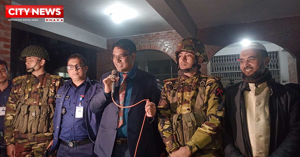 জেলা প্রশাসকের আশ্বাস আন্দোলন প্রত্যাহার করে আদালত চত্বর ছাড়ল বৈষম্য বিরোধী ছাত্র আন্দোলন