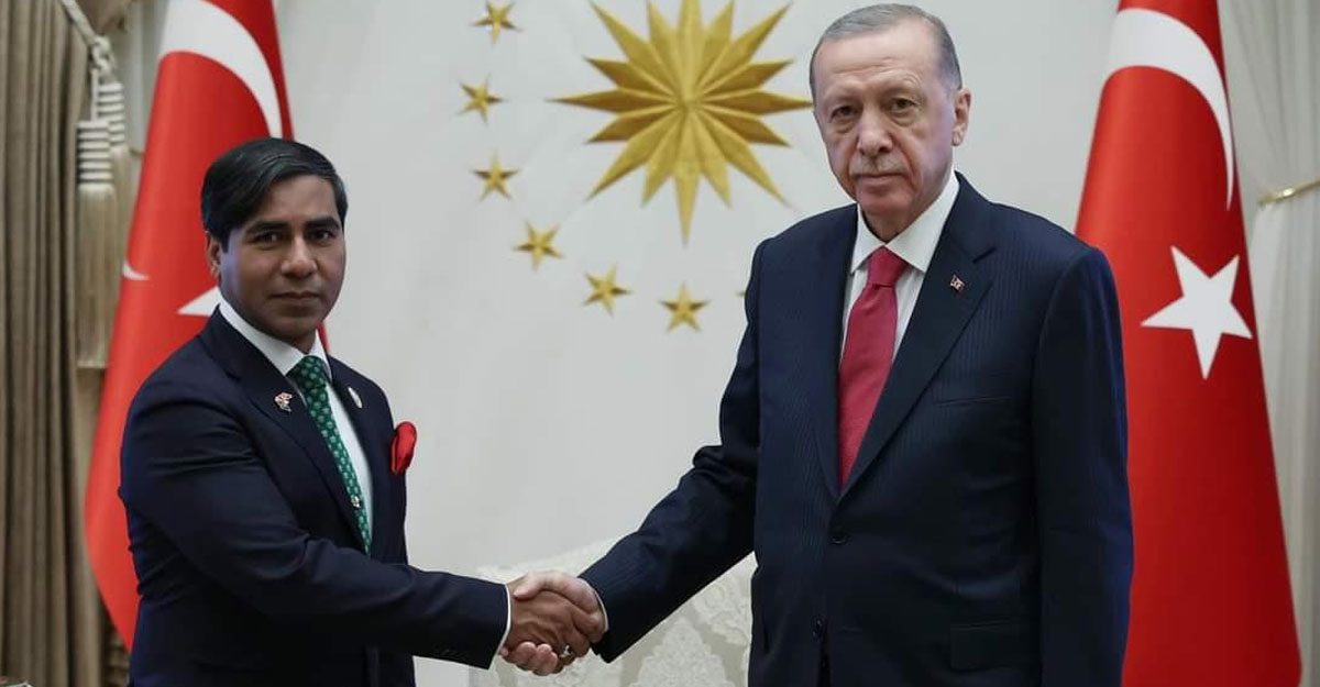 এরদোয়ানের কাছে বাংলাদেশের রাষ্ট্রদূত আমানুল হকের প‌রিচয়পত্র পেশ