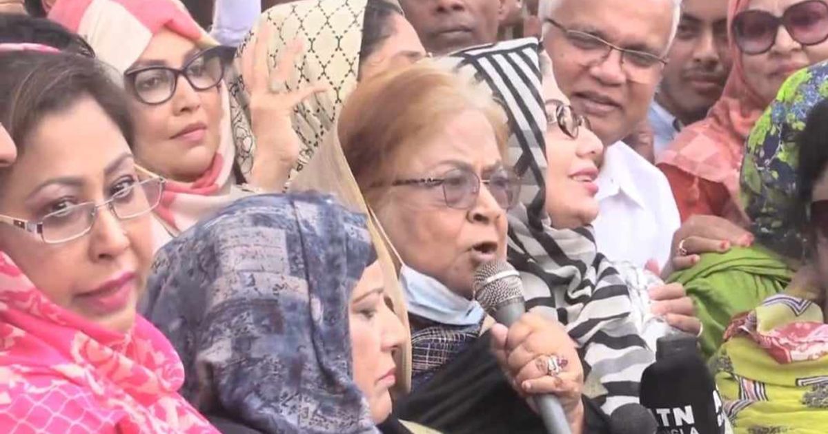 সরকারের পতন না হওয়া পর্যন্ত রাজপথে থাকব : সেলিমা রহমান