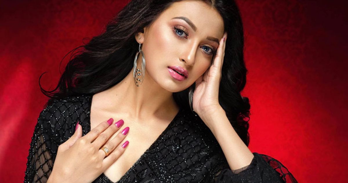 শিক্ষিত হয়ে অশিক্ষিতের জামাই নিয়ে টানাটানি কেন: রাজ রিপা