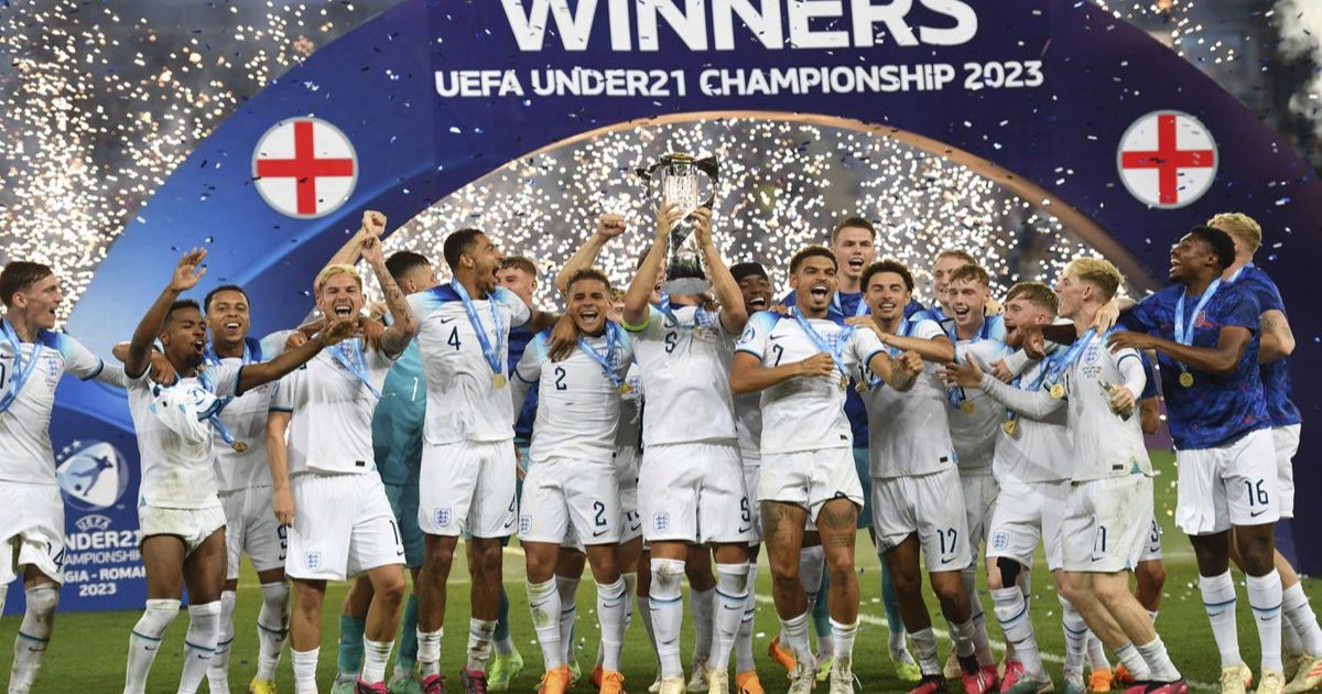 স্পেনকে হারিয়ে ইউরোর শিরোপা ইংল্যান্ডের
