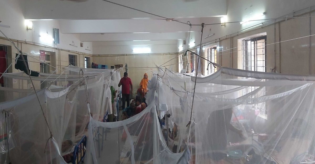 ঢাকা ছেড়ে এলেও পিছু ছাড়ছে না ডেঙ্গু