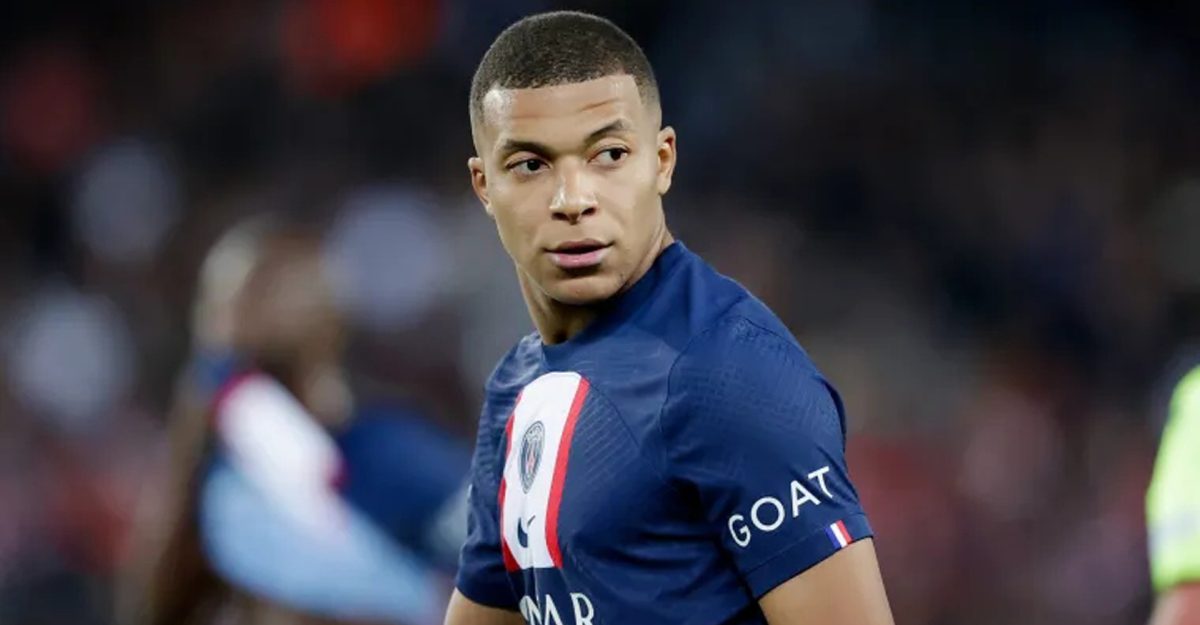 পিএসজি থেকে ৪৭৭ কোটি টাকা নিয়েই ছাড়লেন এমবাপ্পে