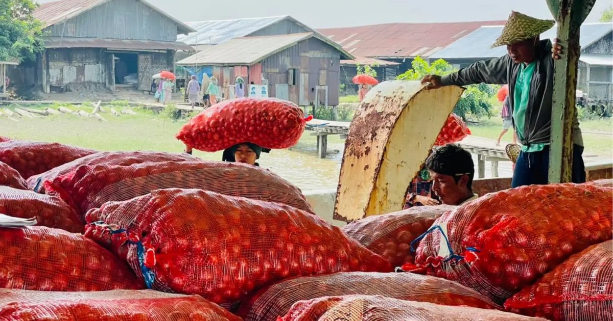 বাংলাদেশে খাদ্যপণ্য রপ্তানিতে বিধিনিষেধ দিলো মিয়ানমার