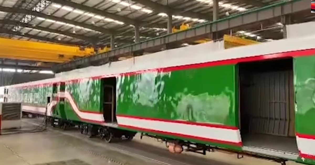 ১৫০ কোটি টাকায় কেনা হলো রেলের ২৮টি ফ্রিজিং কোচ, কিন্তু কেন?