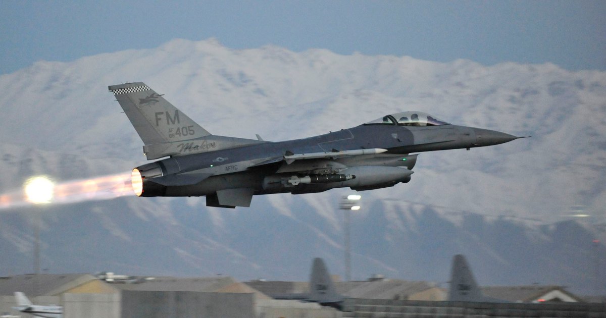 মার্কিন যুদ্ধবিমান দক্ষিণ কোরিয়ায় বিধ্বস্ত