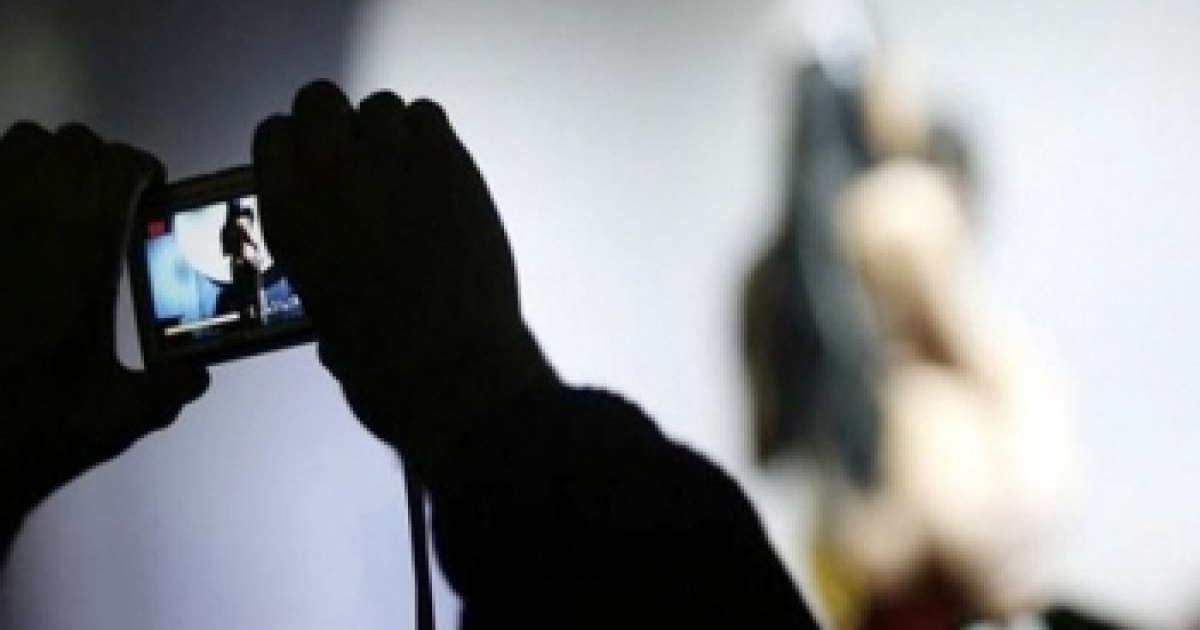 প্রবাসী বন্ধুর স্ত্রীকে তুলে নিয়ে একাধিকবার ধর্ষণ ও ভিডিও ধারণ