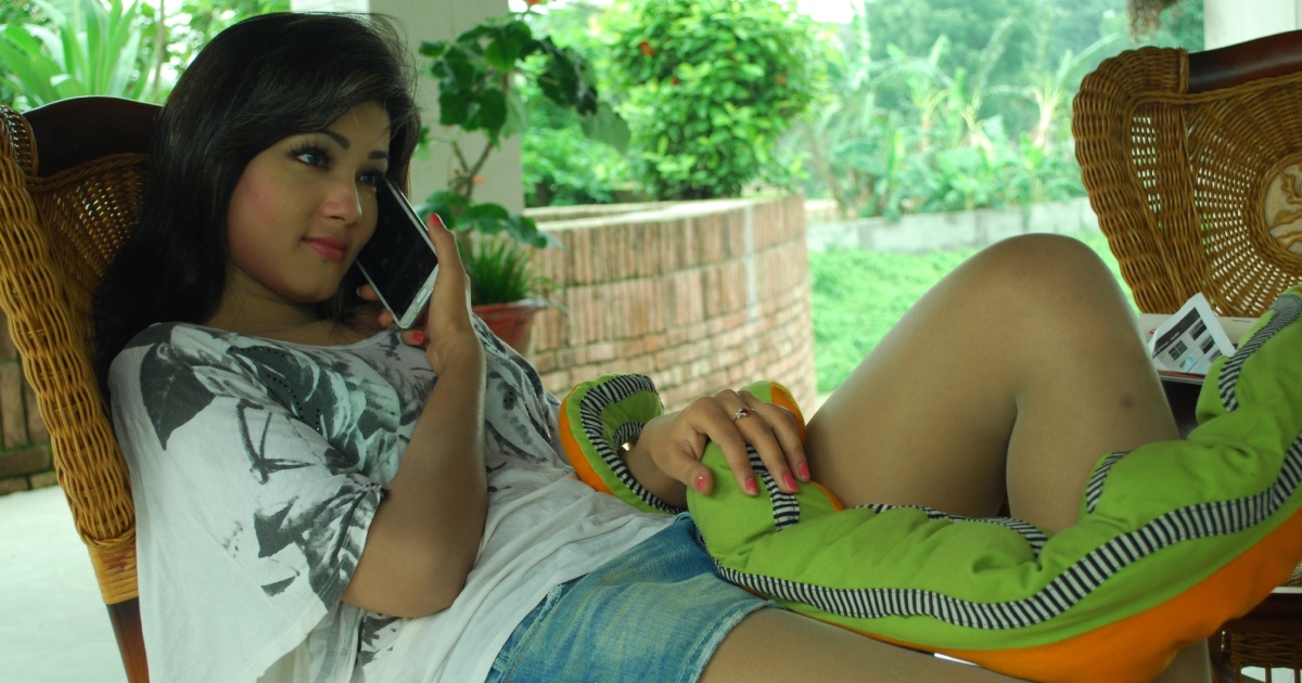 যে কারণে গ্রেফতার হলেন চিত্রনায়িকা মাহিয়া মাহি