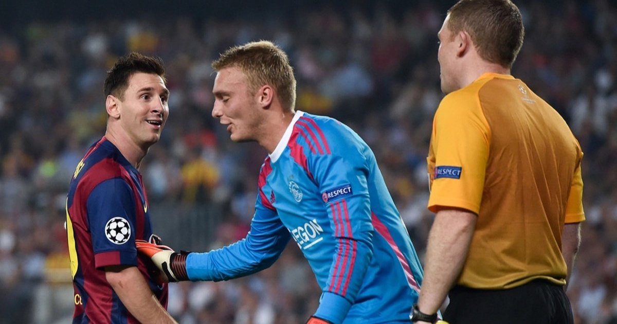 মেসির সাবেক সতীর্থ প্রেমিকাকে ‘প্রাইভেট ভিডিও ছড়ানোর’ হুমকি দিতেন