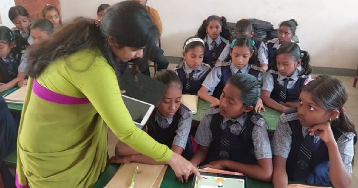 প্রাথমিকে প্রযুক্তি ব্যবহার: উচ্চ শিক্ষায় আগ্রহ বেড়েছে মেয়েদের