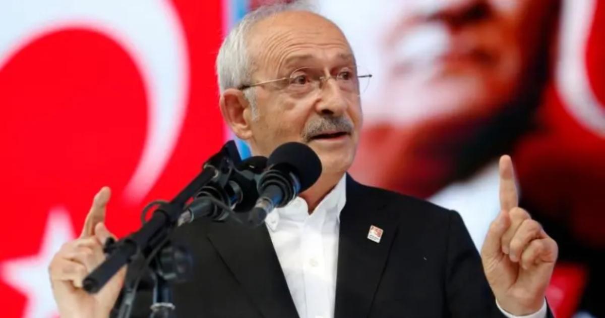 পরাজয়ের পর গণতন্ত্রের জন্য সংগ্রাম চালিয়ে যাওয়ার ঘোষণা দিয়েছেন তিনি