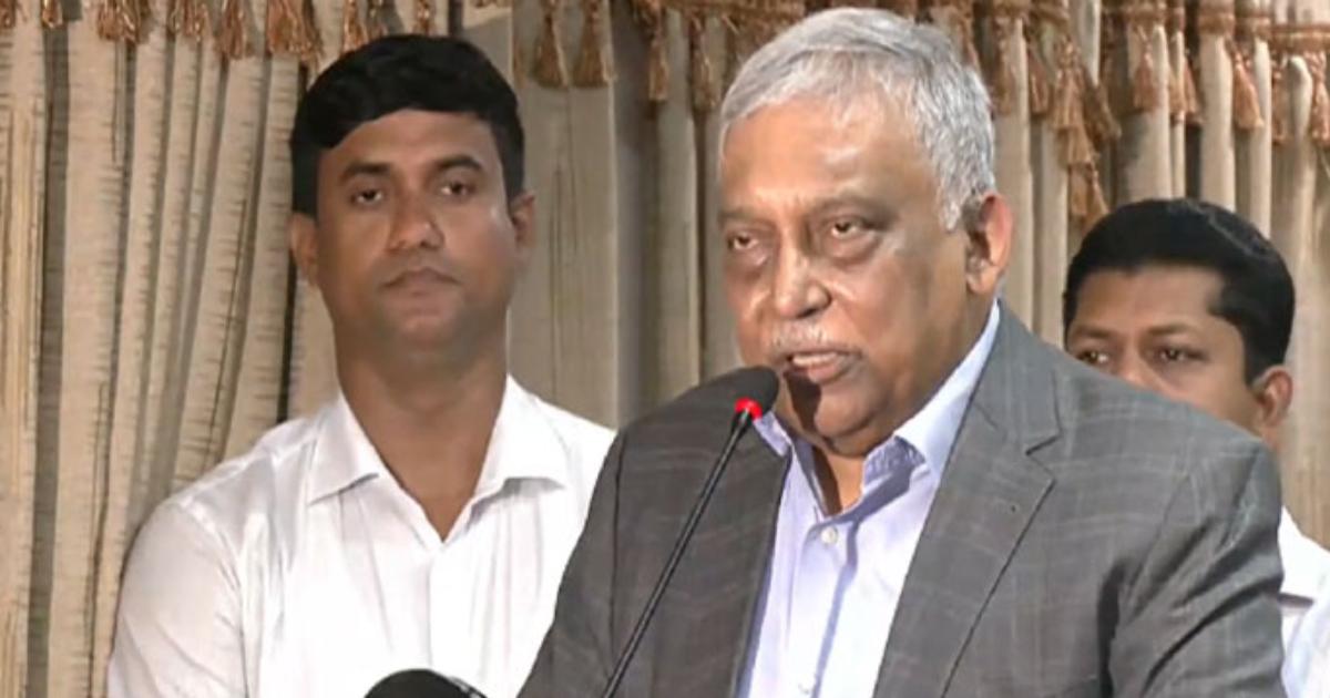 ষড়যন্ত্রের বিরুদ্ধে সবাইকে ঐক্যবদ্ধ থাকার আহ্বান জানিয়েছেন স্বরাষ্ট্রমন্ত্রীর