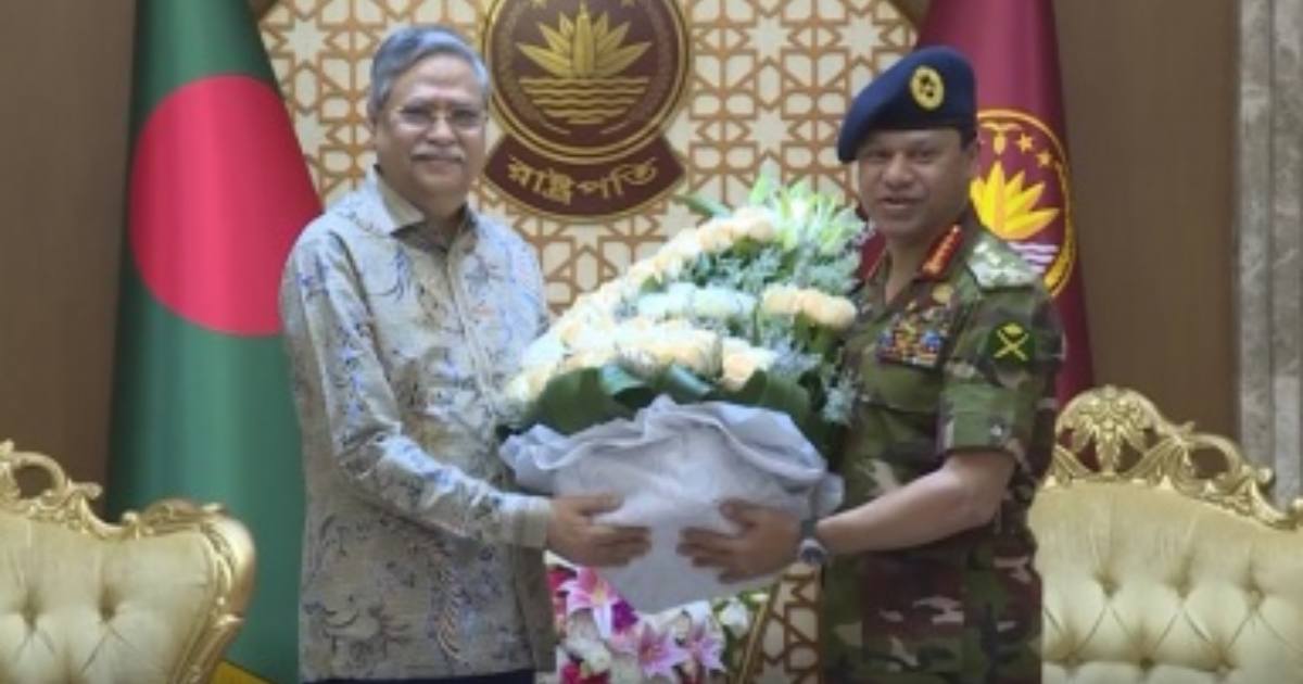 রাষ্ট্রপতির সঙ্গে সেনাবাহিনী প্রধানের সাক্ষাৎ